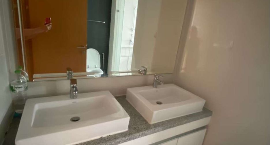 Wohnung zur Miete mit 3 Zimmer in Khlong Toei, Bangkok