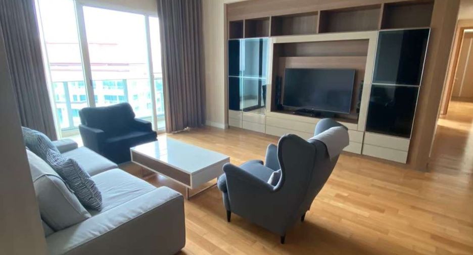 Wohnung zur Miete mit 3 Zimmer in Khlong Toei, Bangkok