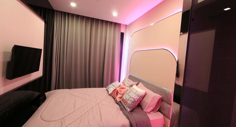 Condo en alquiler y en venta de 3 habitaciones en Khlong Toei, Bangkok