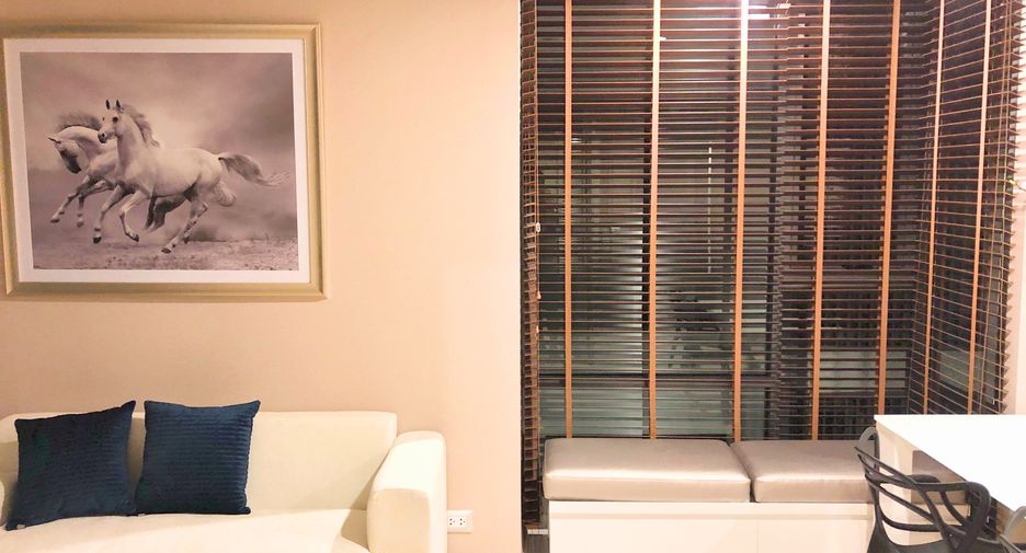 Condo en alquiler de 1 habitaciones en Khlong Toei, Bangkok