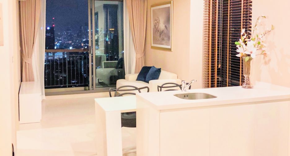 Condo en alquiler de 1 habitaciones en Khlong Toei, Bangkok
