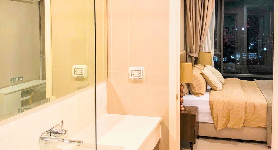 Condo en alquiler de 1 habitaciones en Khlong Toei, Bangkok