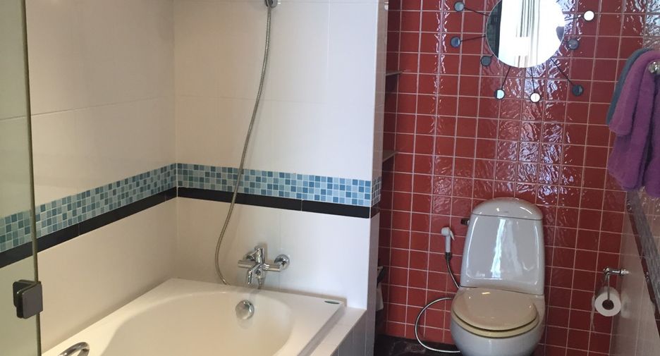 Wohnung zur Miete mit 2 Zimmer in Khlong Toei, Bangkok