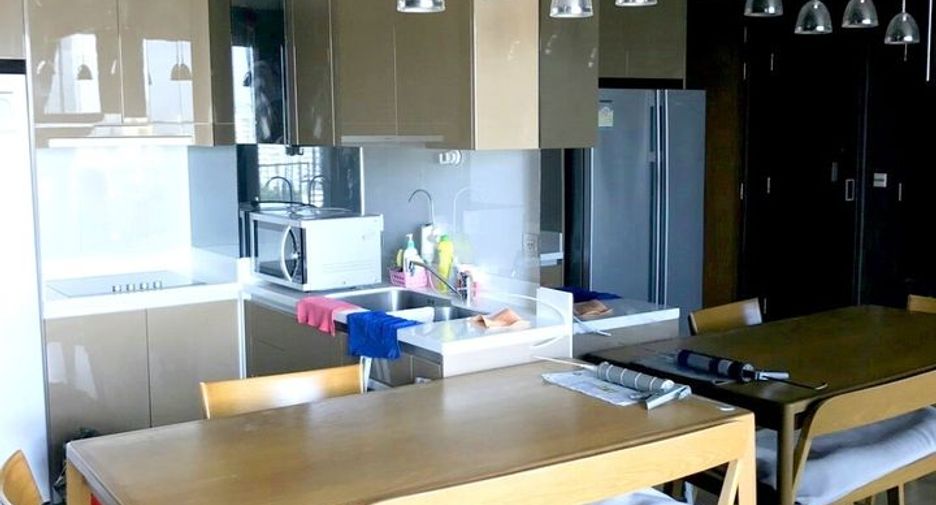 For rent 2 bedrooms condo in Khlong Toei, Bangkok