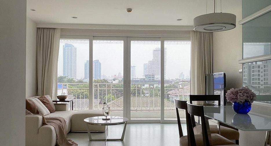 For rent 2 bedrooms condo in Khlong San, Bangkok
