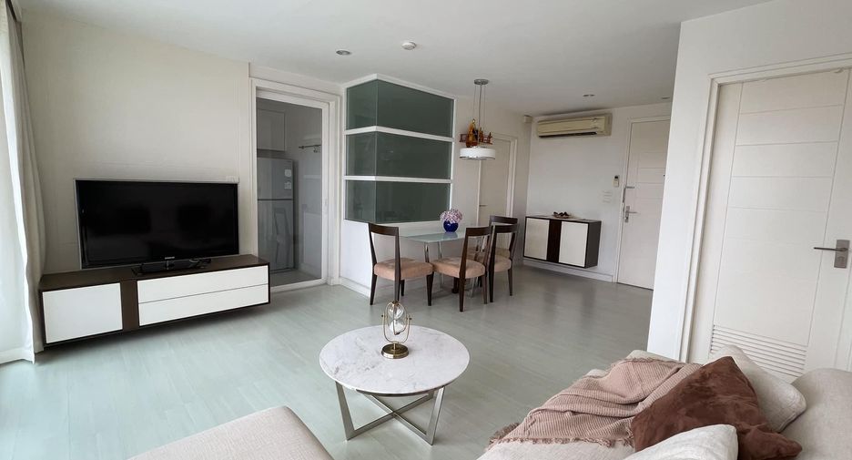 For rent 2 bedrooms condo in Khlong San, Bangkok