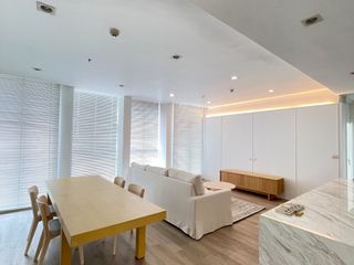 For rent 3 bedrooms condo in Pathum Wan, Bangkok