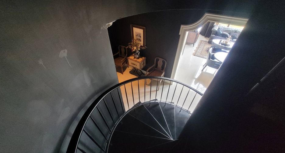 Wohnung zur Miete und zum Kauf mit 2 Zimmer in Khlong Toei, Bangkok