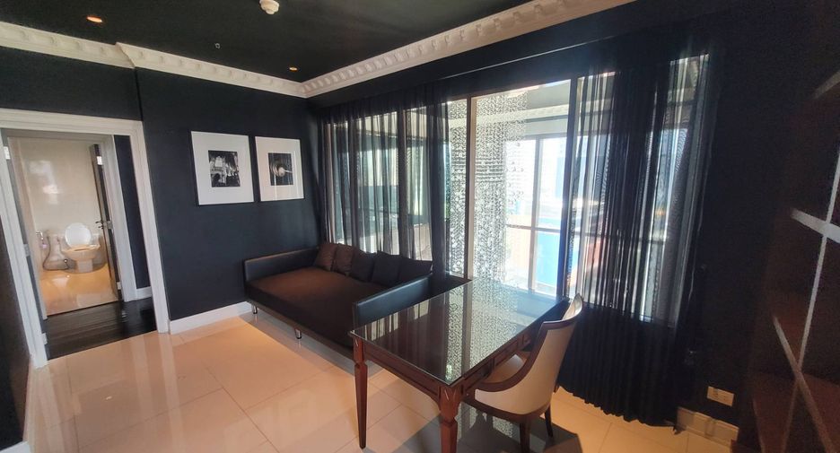 Wohnung zur Miete und zum Kauf mit 2 Zimmer in Khlong Toei, Bangkok