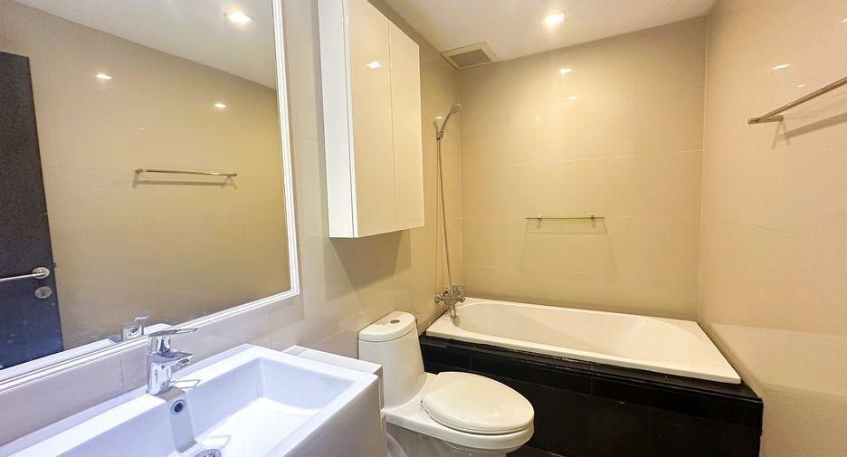 For rent and for sale 2 bedrooms condo in Khlong Toei, Bangkok