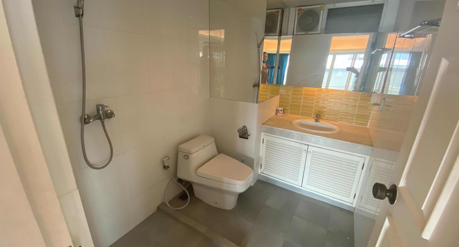 Condo en alquiler de 2 habitaciones en Watthana, Bangkok