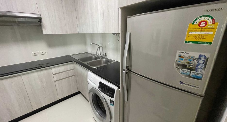 Wohnung zur Miete mit 2 Zimmer in Sathon, Bangkok