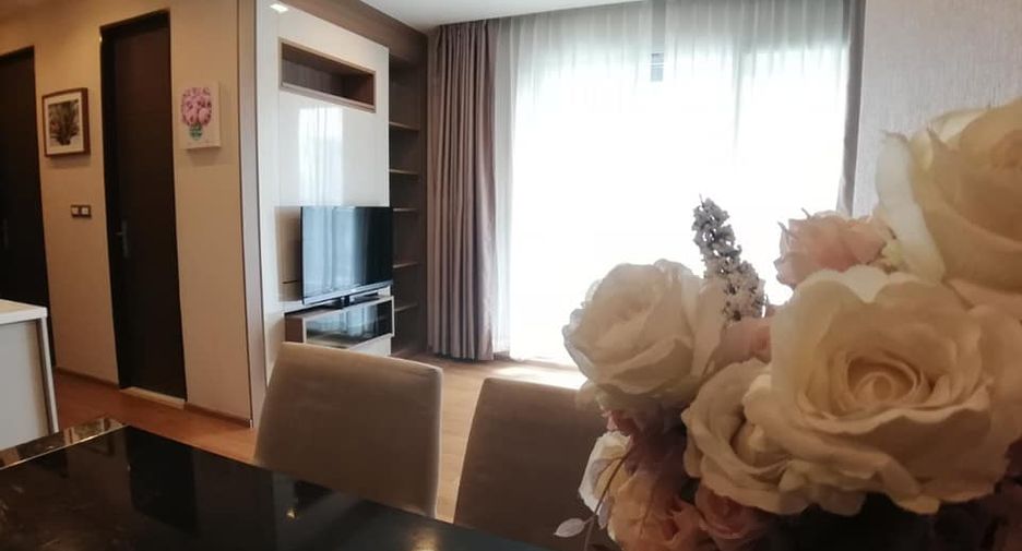 For rent 2 bedrooms condo in Watthana, Bangkok
