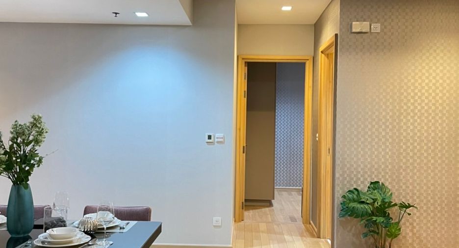 For rent 3 bedrooms condo in Khlong Toei, Bangkok
