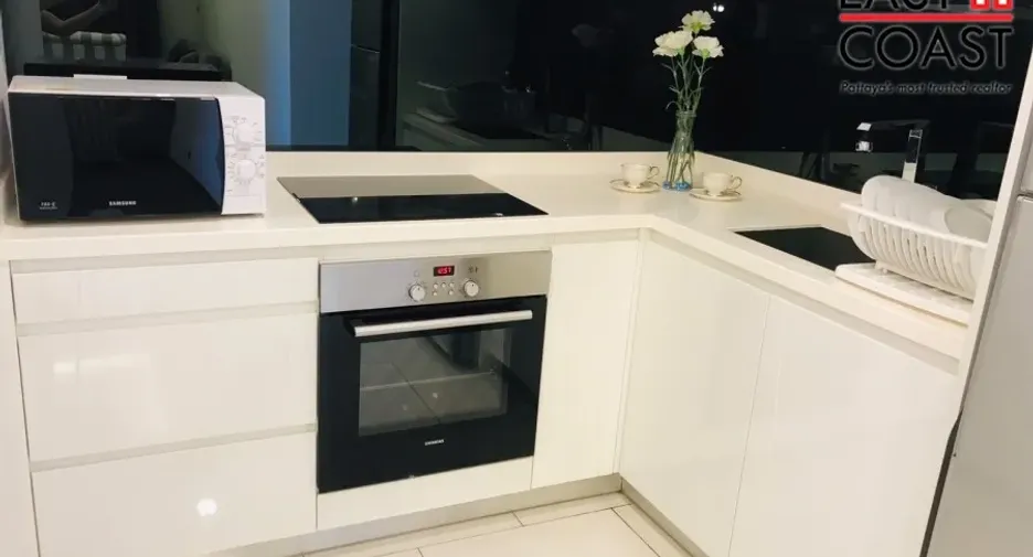 For rent and for sale 2 bedrooms condo in Bang Lamung, Chonburi