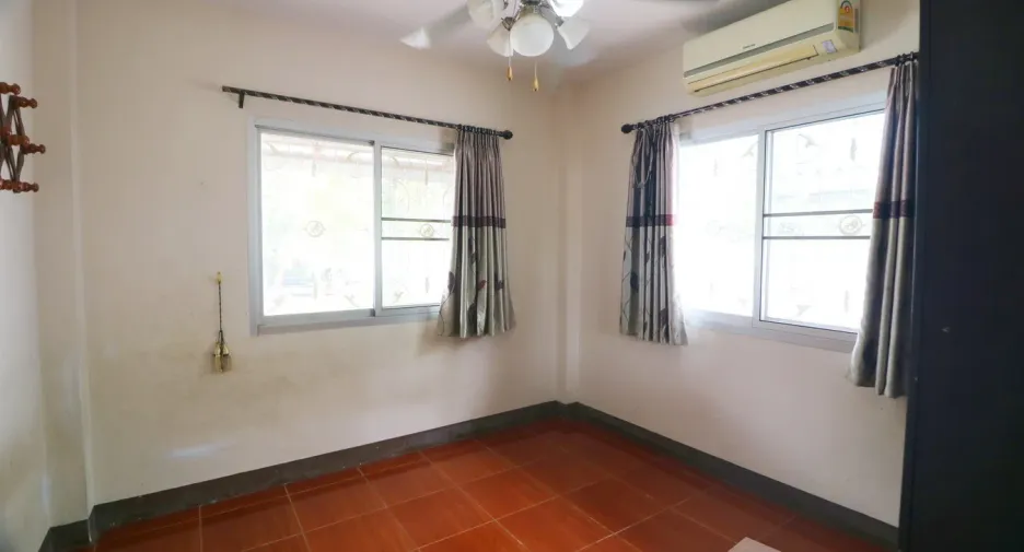 For sale 3 bedrooms house in Mueang Udon Thani, Udon Thani