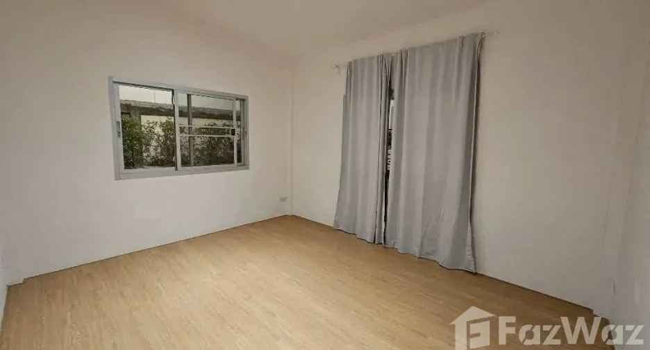 For rent 3 bedrooms house in Lat Phrao, Bangkok