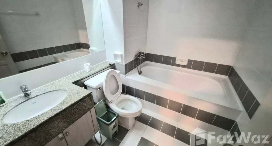 Wohnung zur Miete mit 2 Zimmer in Yan Nawa, Bangkok