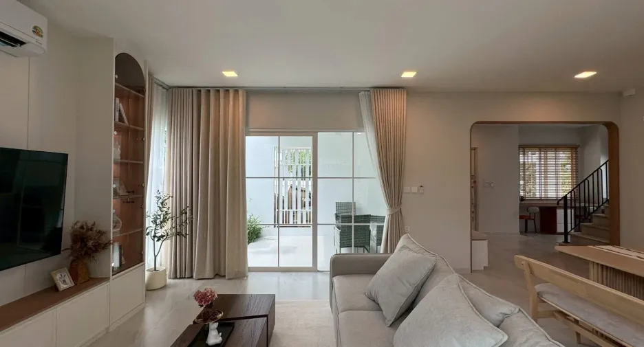For rent 4 bedrooms house in Bang Phli, Samut Prakan