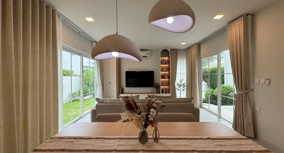 For rent 4 bedrooms house in Bang Phli, Samut Prakan