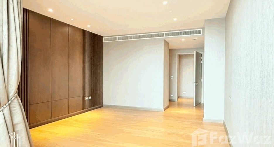 For rent 3 ベッドルーム condo in Khlong San, Bangkok