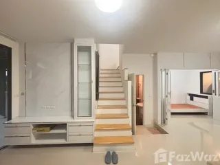 For sale 4 bedrooms townhouse in Sai Mai, Bangkok
