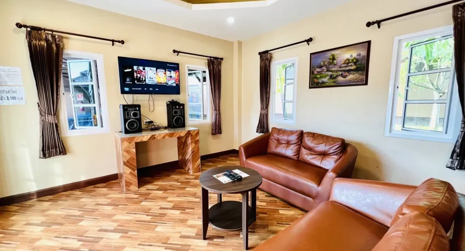 For rent 6 bedrooms villa in Bang Lamung, Chonburi