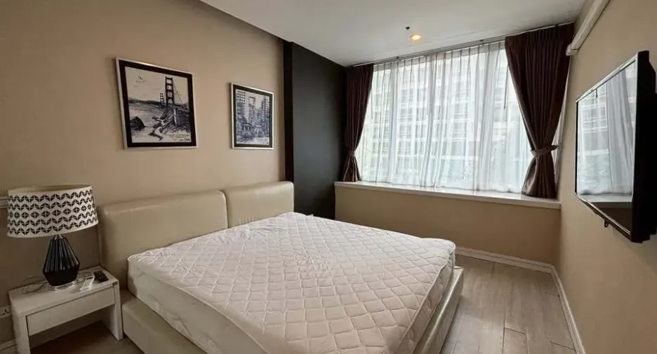 For rent 1 bed condo in Huai Khwang, Bangkok