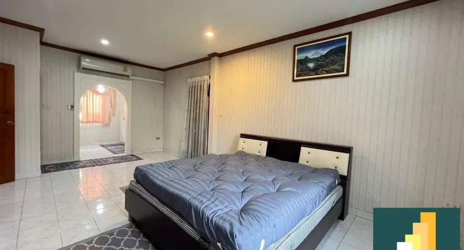 For rent 5 bedrooms house in Bang Lamung, Chonburi