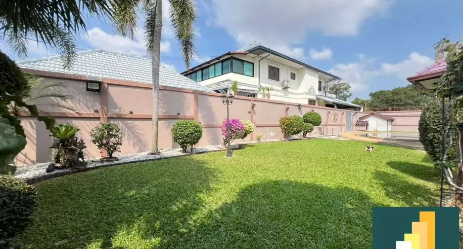 For rent 5 bedrooms house in Bang Lamung, Chonburi