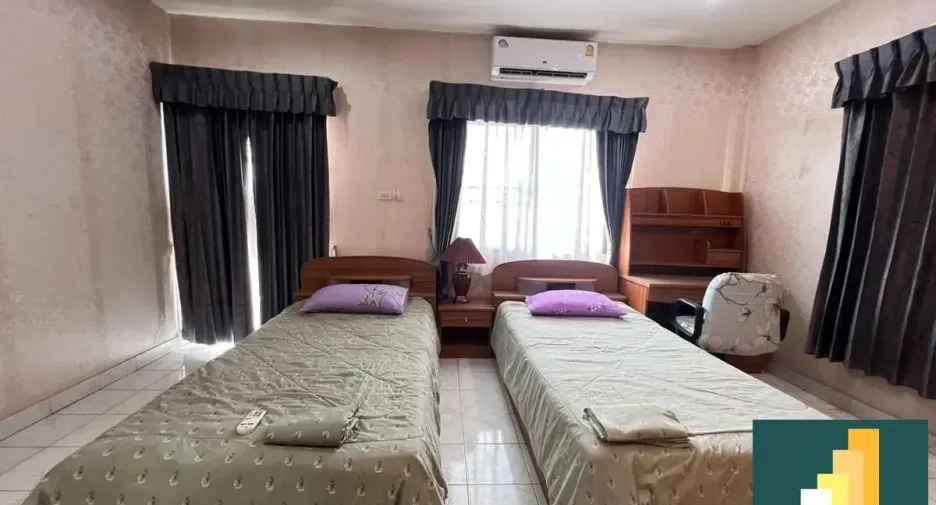 For rent 5 bedrooms house in Bang Lamung, Chonburi