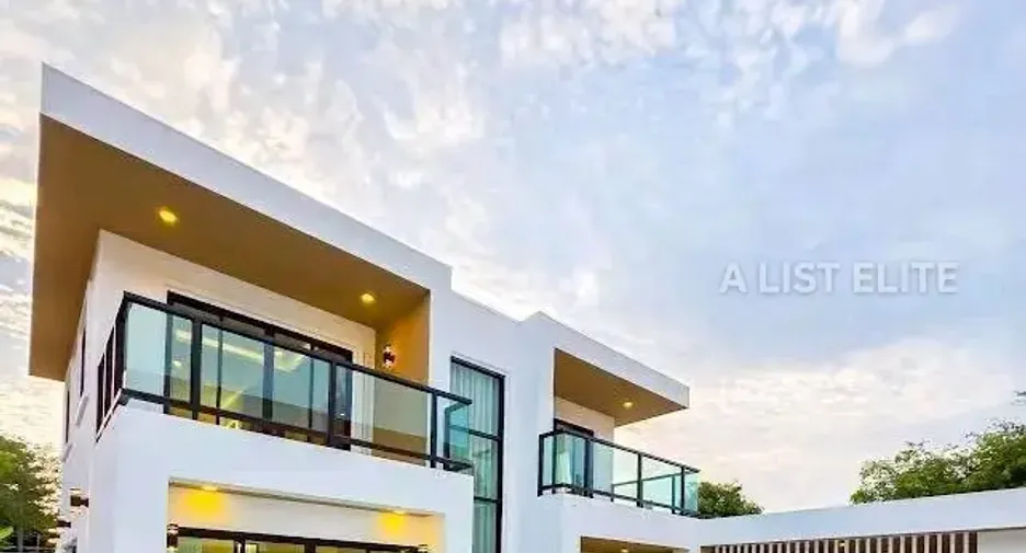 For rent 5 bedrooms house in Bang Lamung, Chonburi