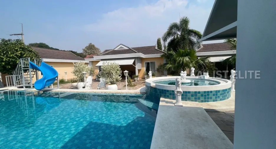 À louer 5 chambres maison à Bang Lamung, Chonburi