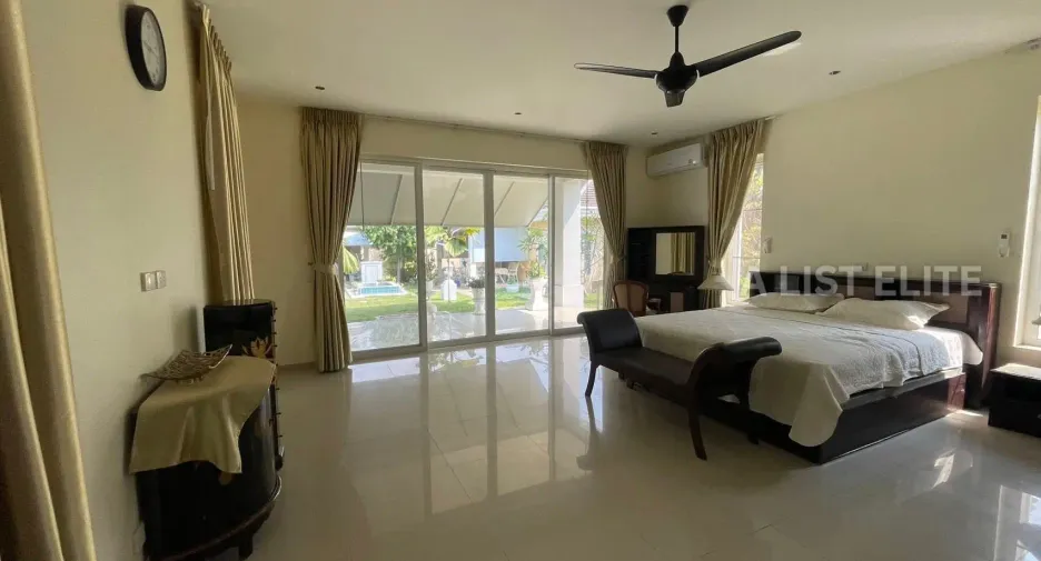 À louer 5 chambres maison à Bang Lamung, Chonburi