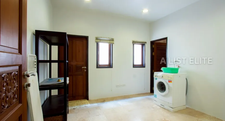 For rent 4 bedrooms house in Bang Lamung, Chonburi