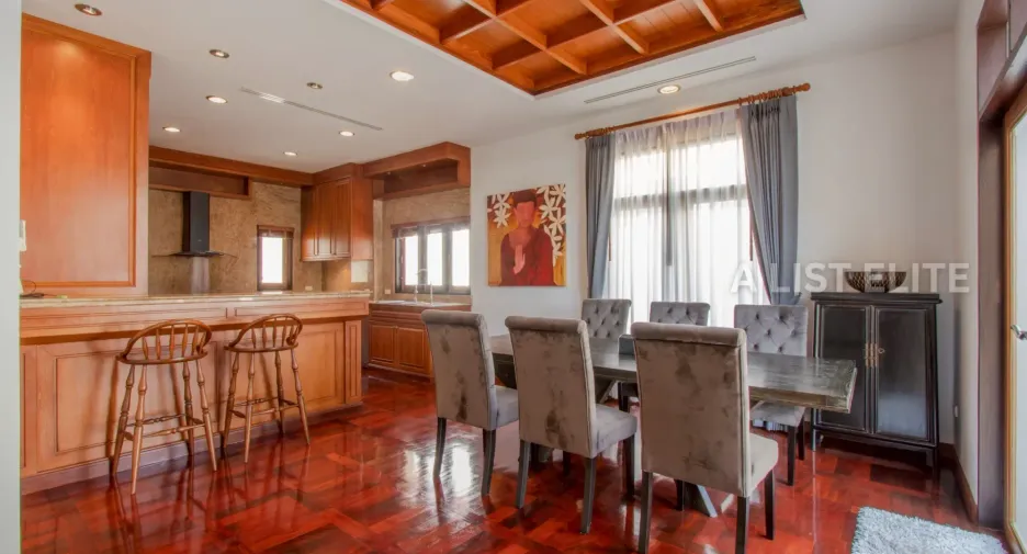 For rent 4 bedrooms house in Bang Lamung, Chonburi