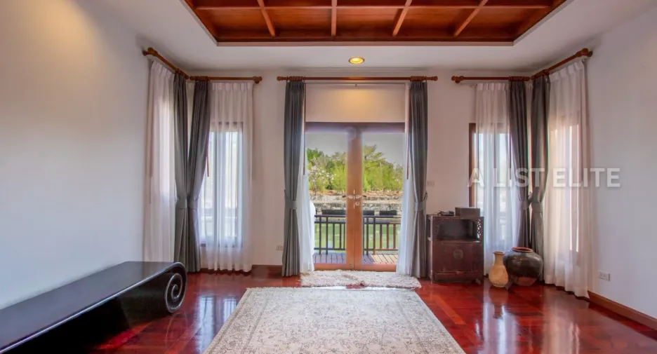 For rent 4 bedrooms house in Bang Lamung, Chonburi