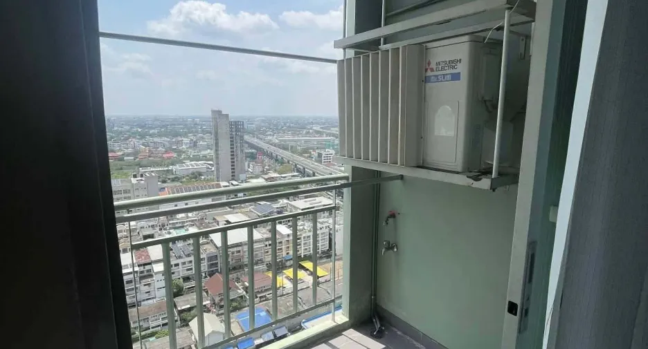 Wohnung zur Miete mit 1 Zimmer in Taling Chan, Bangkok