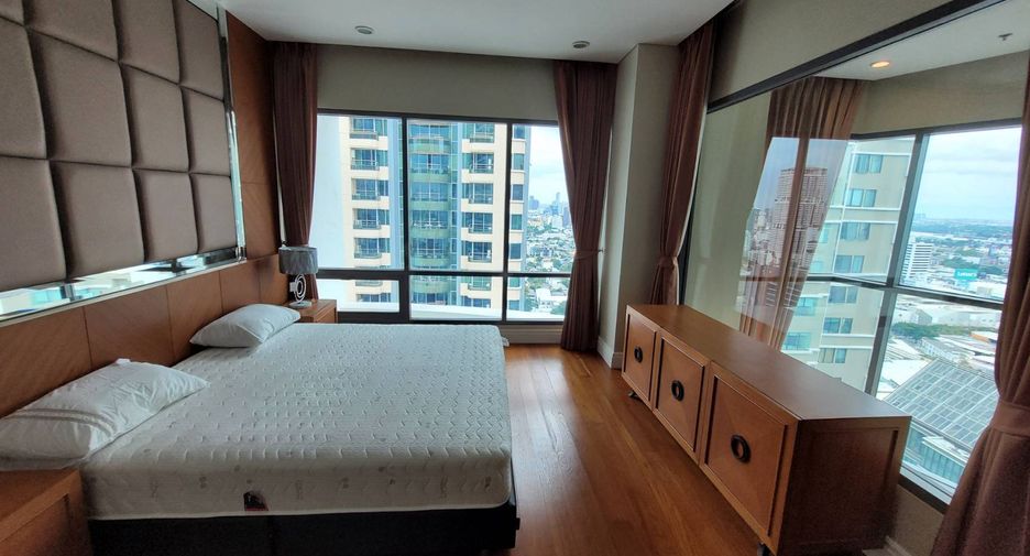 Wohnung zur Miete mit 3 Zimmer in Khlong Toei, Bangkok