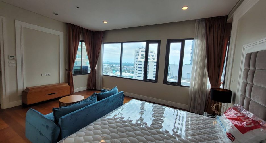 Wohnung zur Miete mit 3 Zimmer in Khlong Toei, Bangkok