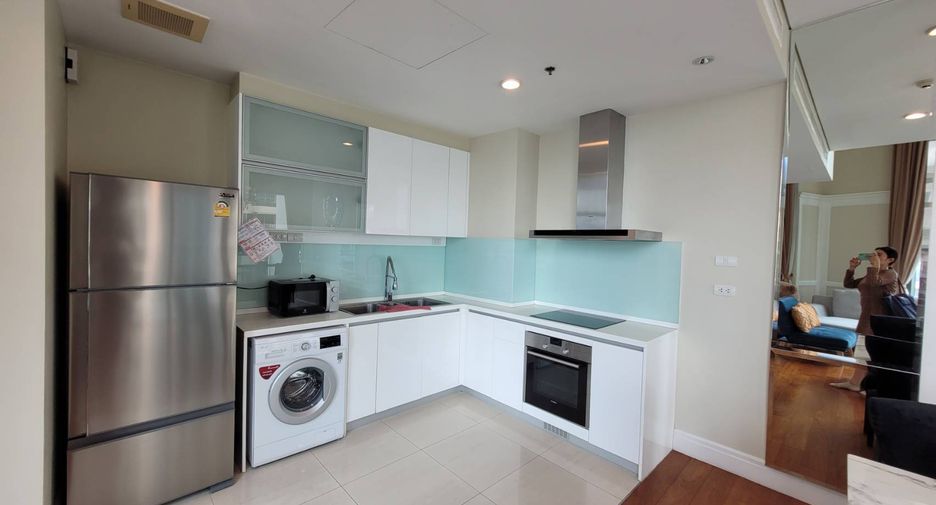Wohnung zur Miete mit 3 Zimmer in Khlong Toei, Bangkok