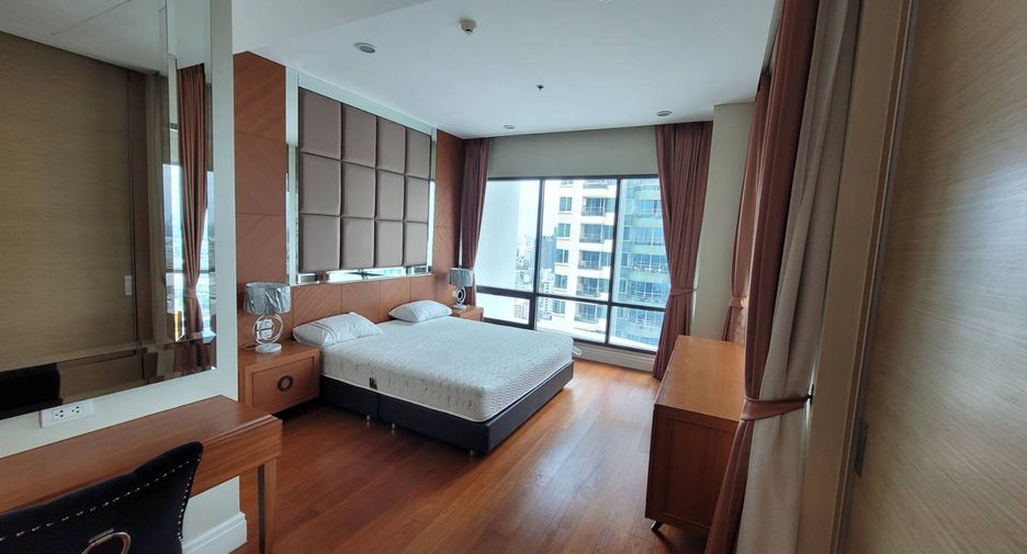 Wohnung zur Miete mit 3 Zimmer in Khlong Toei, Bangkok