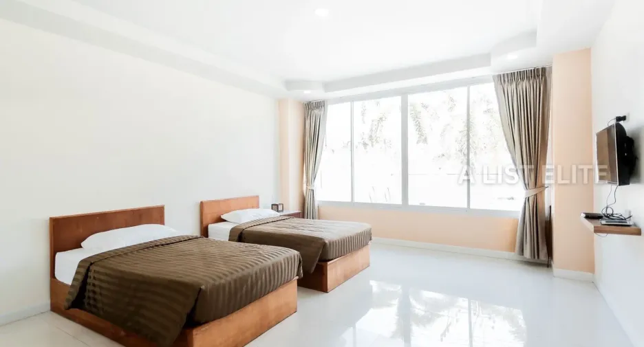 For rent 8 bedrooms house in Bang Lamung, Chonburi