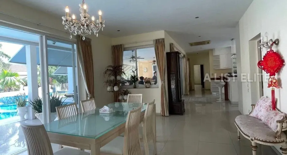 For rent 5 bedrooms house in Bang Lamung, Chonburi