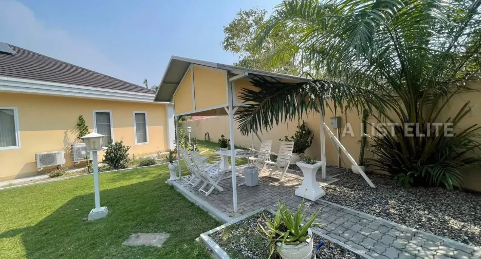 For rent 5 bedrooms house in Bang Lamung, Chonburi