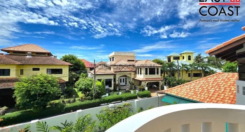 Haus zum Kauf mit 4 Zimmer in Bang Lamung, Chonburi