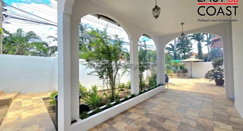 Haus zum Kauf mit 4 Zimmer in Bang Lamung, Chonburi