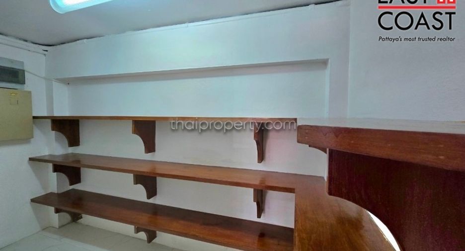 Haus zum Kauf mit 4 Zimmer in Bang Lamung, Chonburi