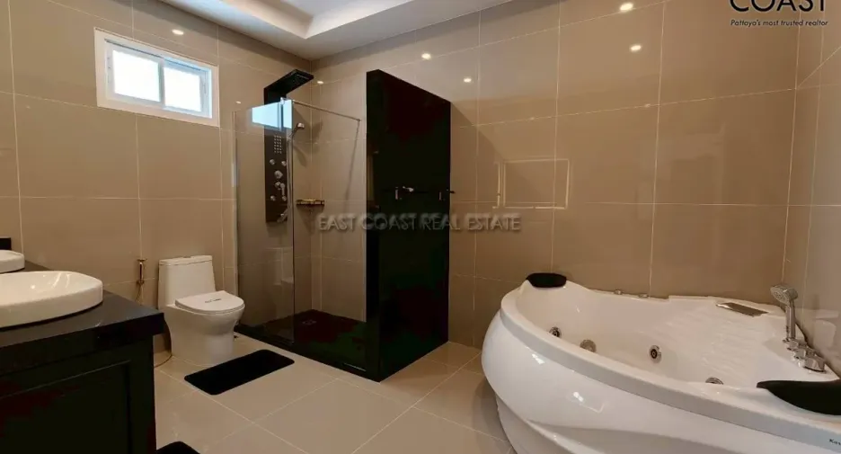 For rent 5 bedrooms house in Bang Lamung, Chonburi