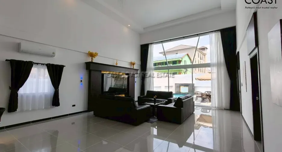 For rent 5 bedrooms house in Bang Lamung, Chonburi